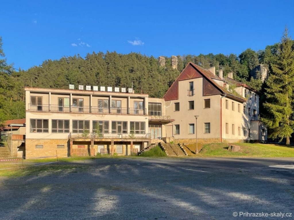 Kdysi vyhlášený hotel Příhrazy